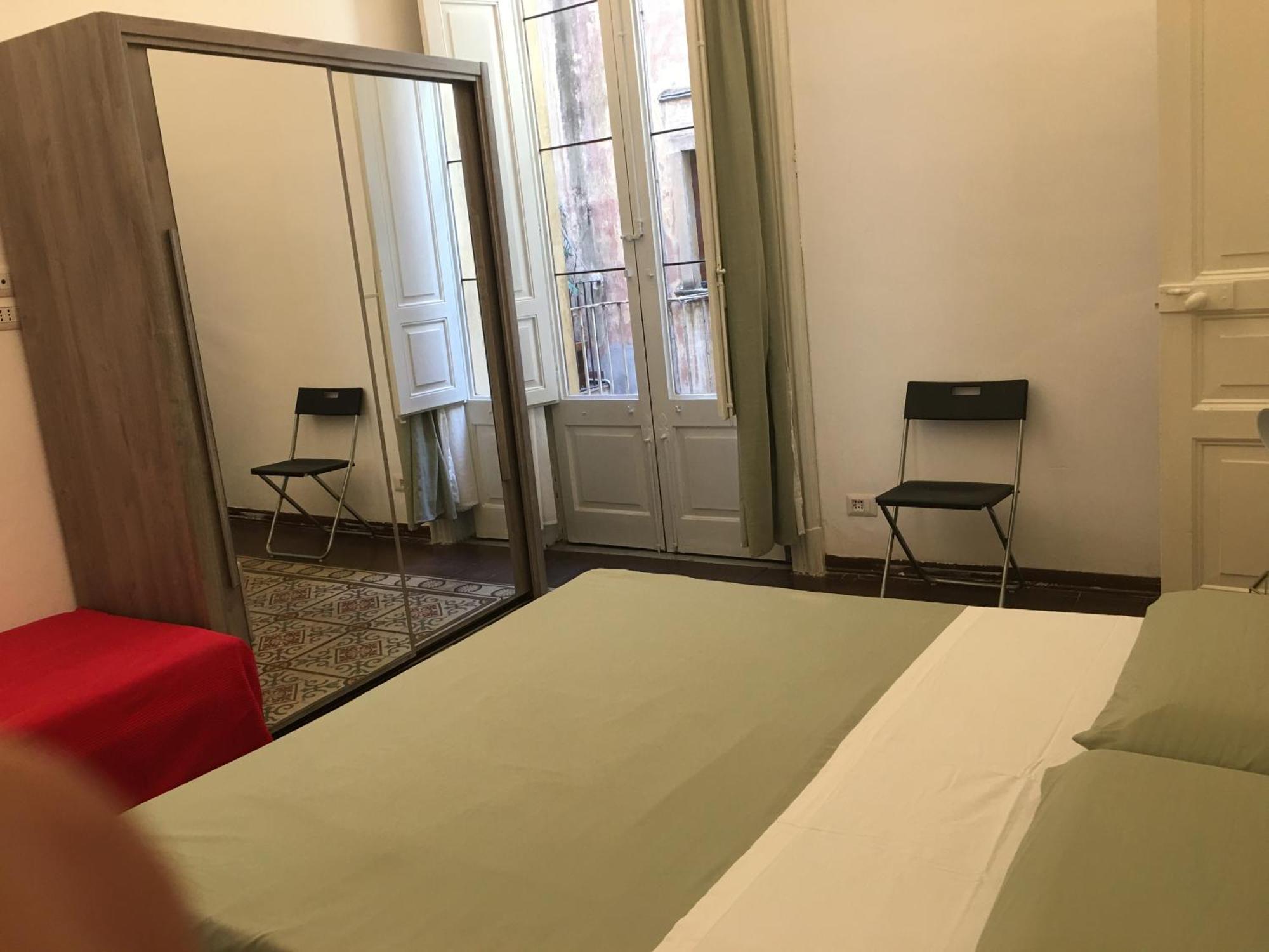 Bohemian Apartment Terrace Downtown Катания Екстериор снимка