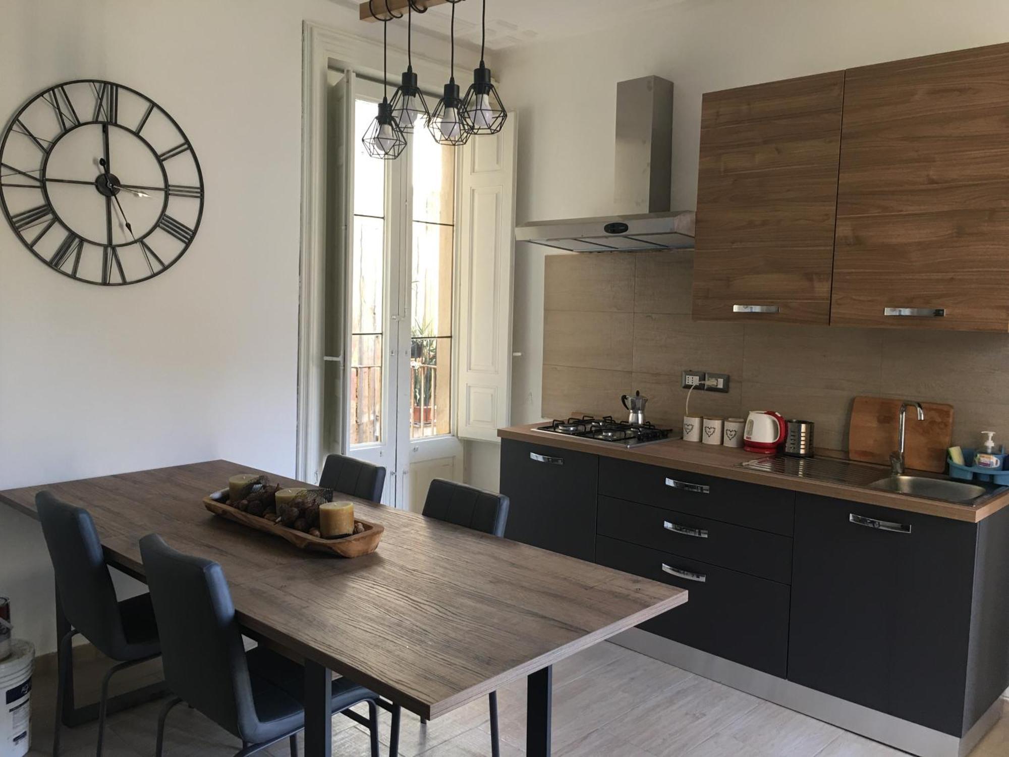 Bohemian Apartment Terrace Downtown Катания Екстериор снимка