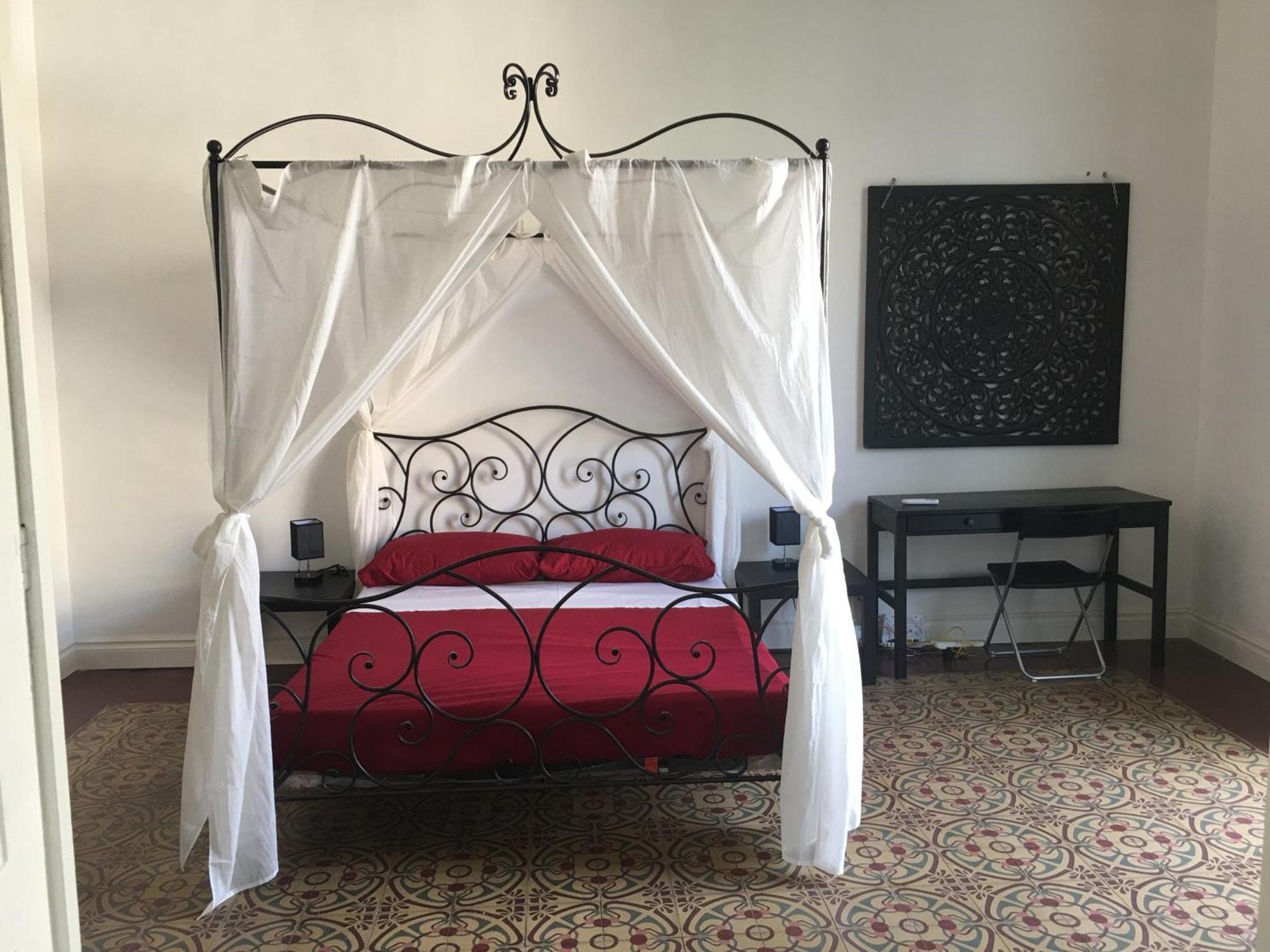 Bohemian Apartment Terrace Downtown Катания Екстериор снимка